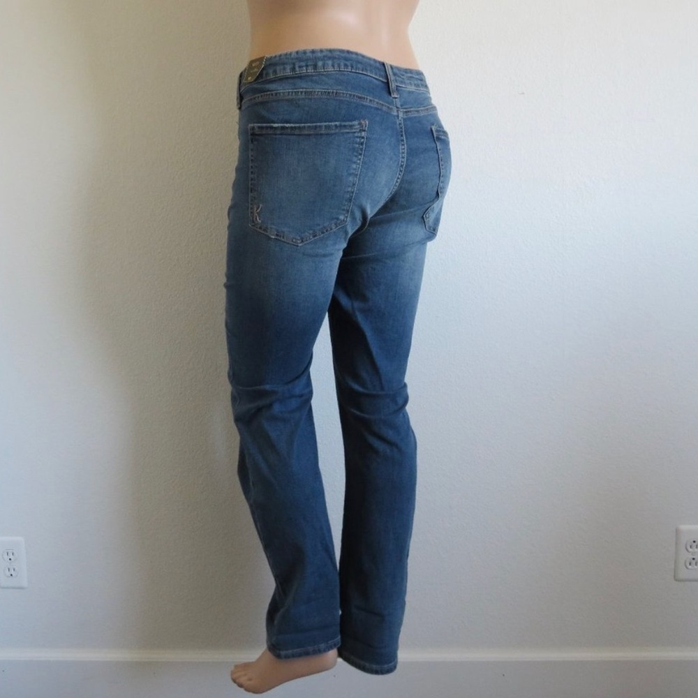 KUT from the KLOTH Jeans Women's Distressed Katy Boyfriend Plus Size 24W NWT - Picture 2 of 3